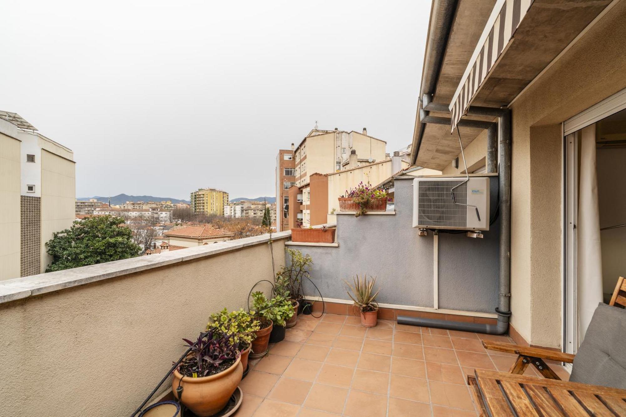 Apartamento Con Dos Grandes Terrazas En Girona Esterno foto